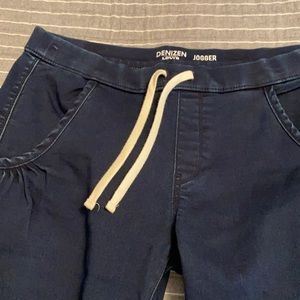 Levi’s jogger jeans